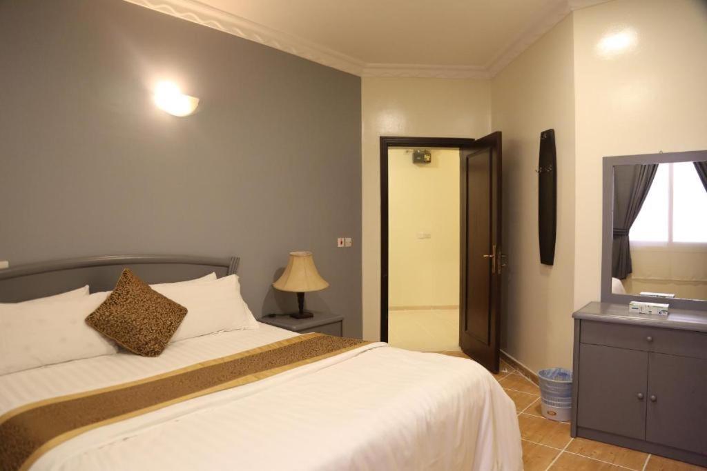 Alahlam Resort Yanbu Exterior photo